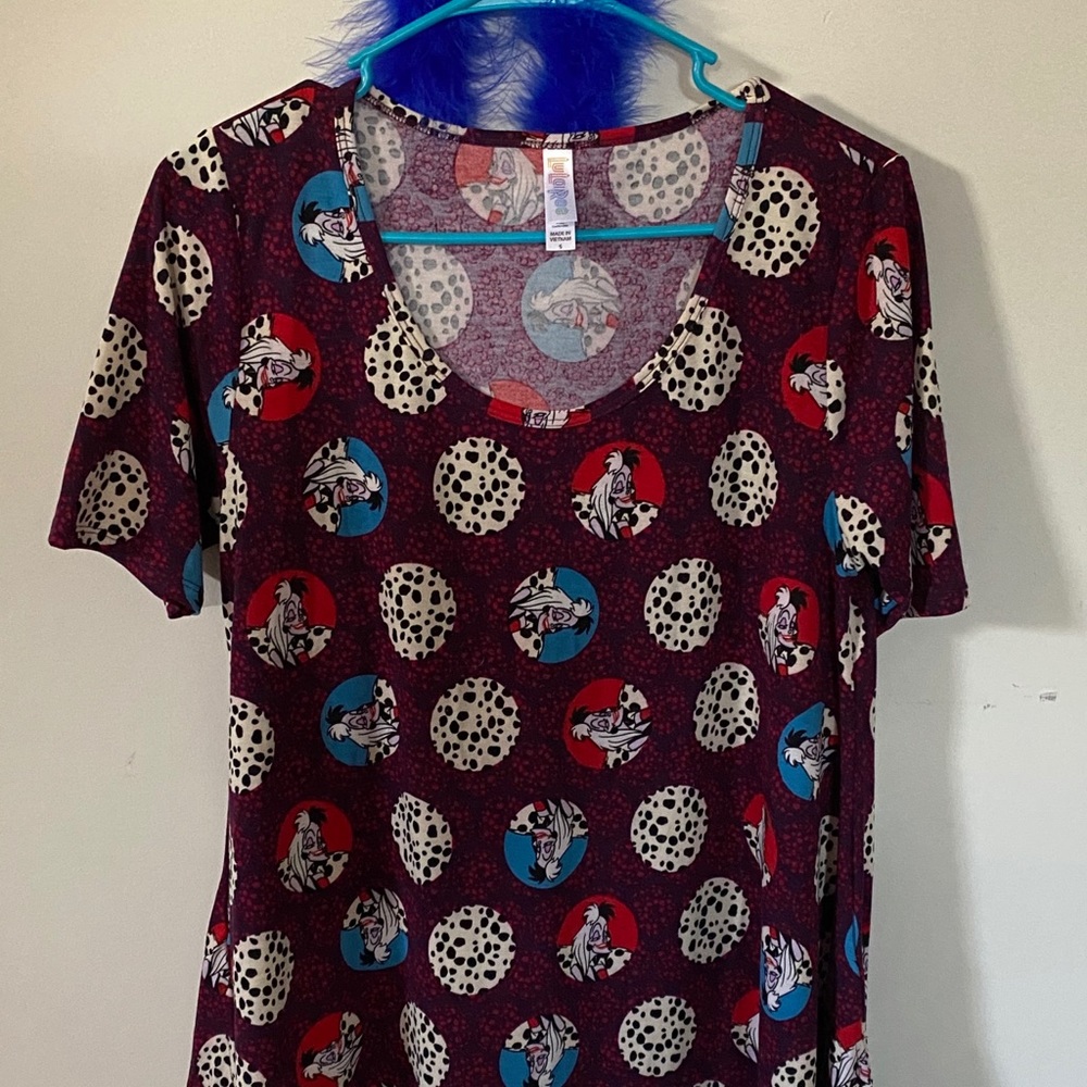 Lularoe Cruella Shirt